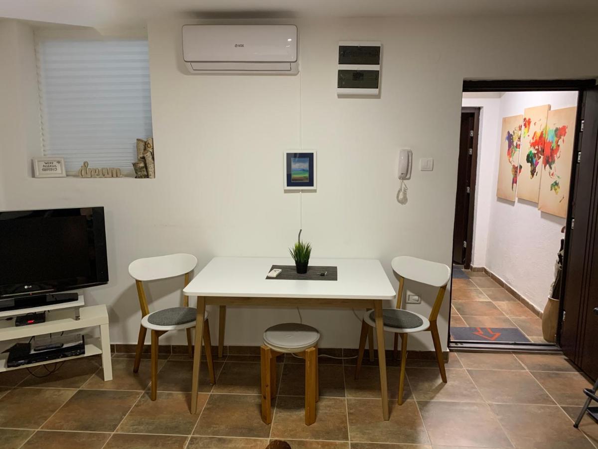 A6 Apartment Новий Сад Екстер'єр фото