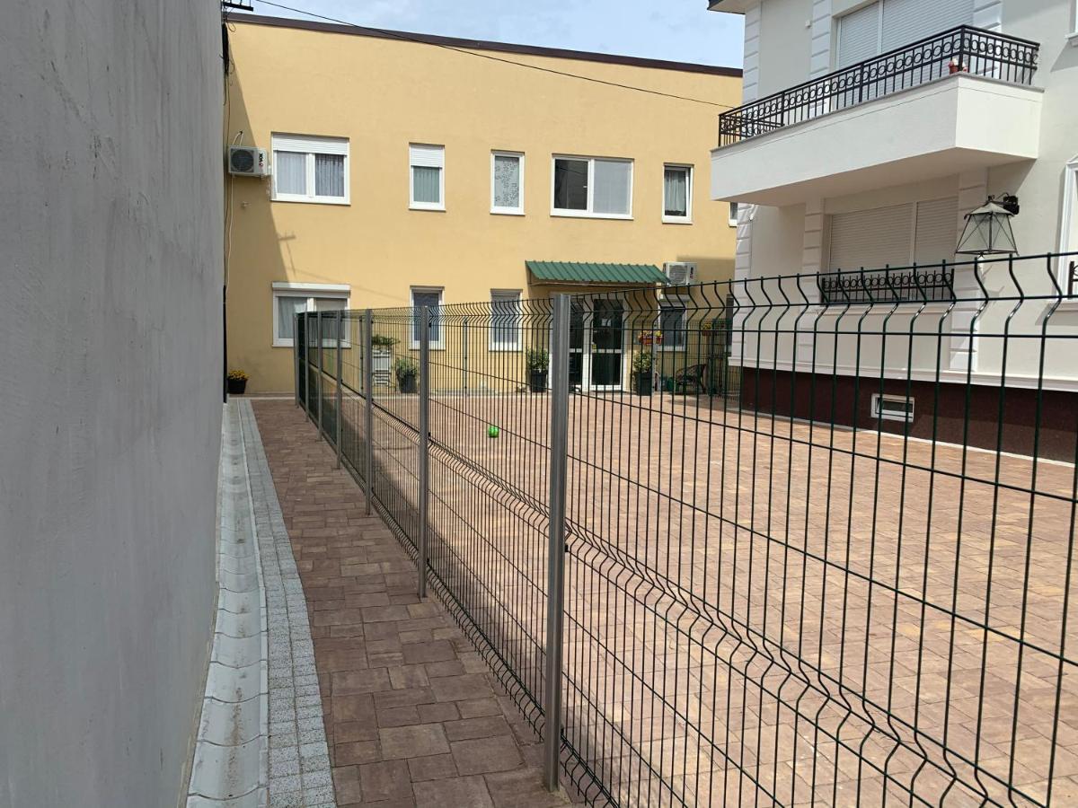 A6 Apartment Новий Сад Екстер'єр фото